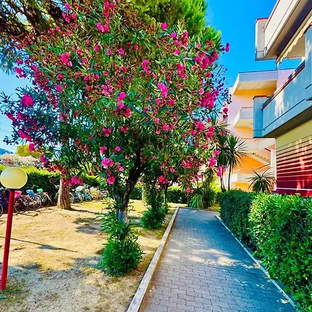 Apartament La Pineta San Benedetto del Tronto